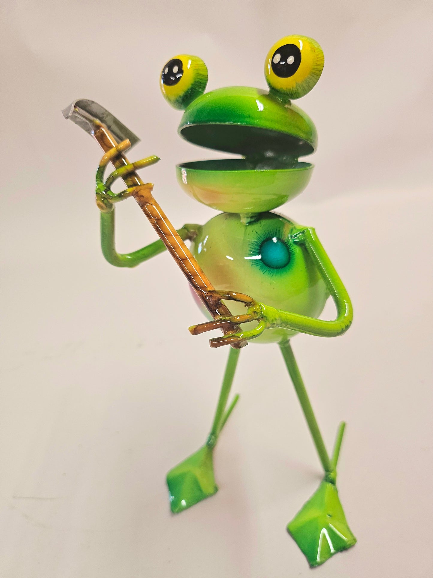 Handcrafted working metal frogs. (Smaller version)