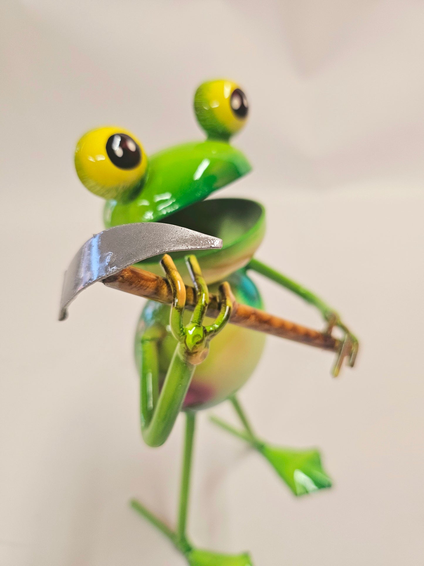 Handcrafted working metal frogs. (Smaller version)