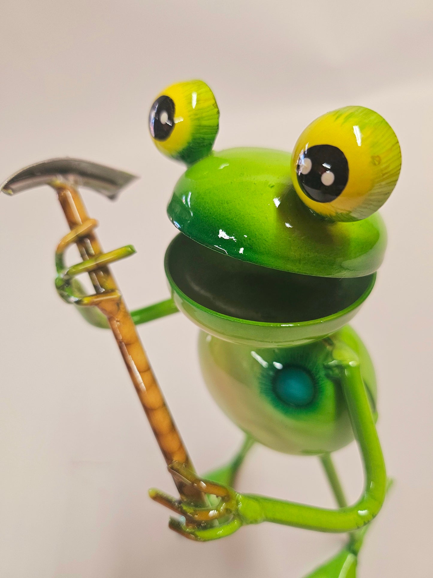 Handcrafted working metal frogs. (Smaller version)